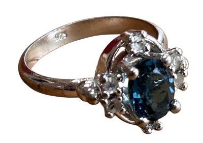 Auktion 360<br>Silberring-925- mit blauen Centerstein, RG 54, 3,5 gr. [1]