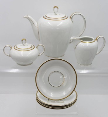 Auktion 360<br>Kaffeekern und 4 U.T., Eschenbach, Goldrand, Kanne H-21,5cm [1]