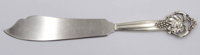Auktion 360<br>Tortenmesser, COHR, Dänemark 1951, Silbergriff, L-26,5cm [1]