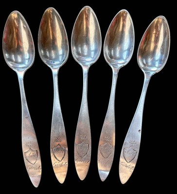 Auktion 360<br>5x barocke Kaffeelöffel, 12 lötiges Silber, Ziermonogramm und Görlitz, L-14 cm, 58,8 gr [1]