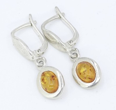 Auktion 360<br>Ohrringe mit Bernsteinen, Silber, L- 2,5 cm, 2,9 g [1]