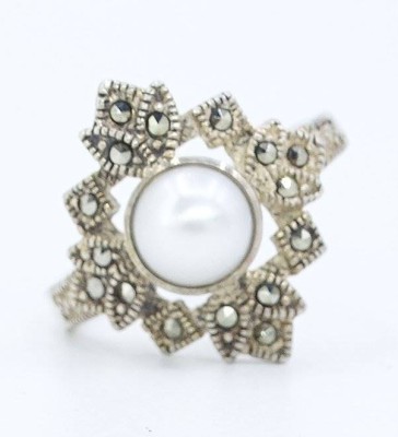 Auktion 360<br>Ring mit Perle und Markasiten, 925er Silber, RG 56, 5 g [1]
