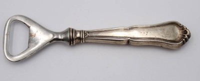 Auktion 360<br>Flaschenöffner, Silbergriff, Dänemark 1943, L-14cm, Gebrauchsspuren [1]