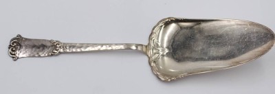 Auktion 360<br>gr. Tortenheber, versilbert, Dänemark, Hammerschlag, L-26cm [1]