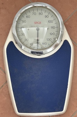 Auktion 360<br>Personenwaage 