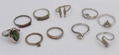 Auktion 360<br>10x div. Silber-Ringe, teilw. Steinbesatz, zus. 23,4gr., [1]