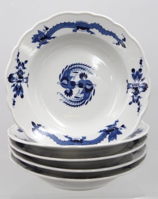 Auktion 360<br>5x tiefe Teller, Meißen Schwertermarke, blauer Drache, je 4 Schleifstriche, D-24cm [1]