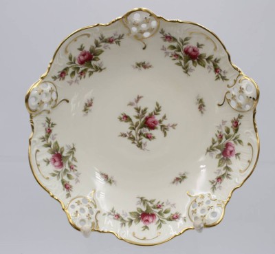 Auktion 360<br>Schale, Rosenthal, Moliere, Dekor Moosrose, H-4cm D-19,5cm [1]