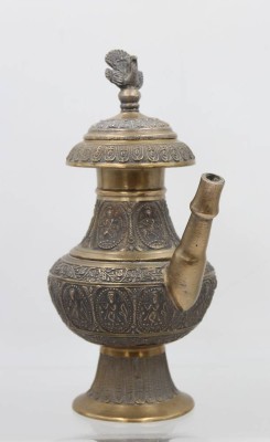 Auktion 360<br>Karuwa, Wasserspender, Nepal, Bronze, neuzeitl. , ca. H-24cm [1]