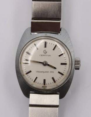 Auktion 360<br>Damen-Armbanduhr, CERTINA WATERQUEEN 215,zweite Hälfte des 20. Jhd. , Handaufzuf, Werk läuft, leichte Tragespuren, ca. 2,5cm [1]