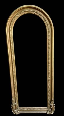Auktion 360<br>grosser Bilderrahmen, Holz, oben abgerundet, verstaubt, aussen  ca. 178x73 cm, Sperrgut [1]