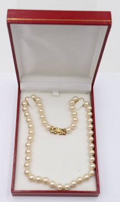 Auktion 360<br>kurze Muschelkern-Perlenkette mit 750er GG Schließe, ca. L-47cm [1]