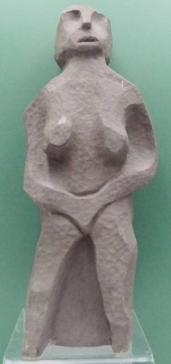 Auktion 360<br>Aktfigur, brauner Ton, unleserl. signiert, H-40 cm [1]