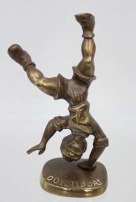 Auktion 360<br>Figur, Düsseldorfer Radschläger, Bronze , H-17cm [1]
