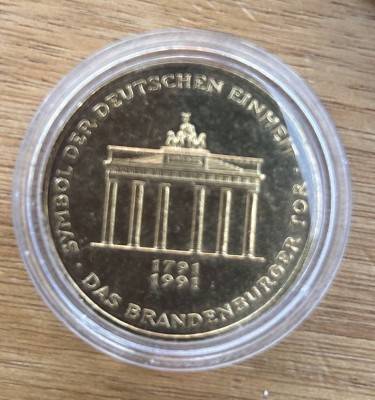 Auktion 360<br>Gedenkmünze 10 Mark 1991, Brandenburger Tor, vergoldet, boxed [1]