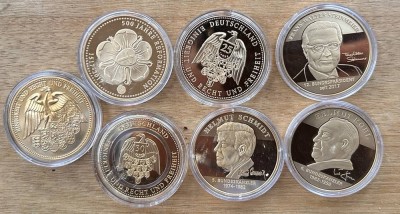 Auktion 360<br>7x div. Deutschland Medaillen, vergoldet, alle boxed [1]