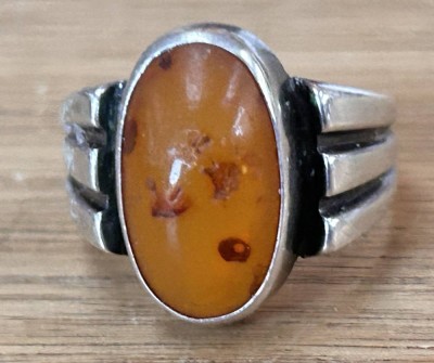 Auktion 360<br>Silberring-835- mit Bernstein Cabouchon, RG 58, 3,8 gr [1]