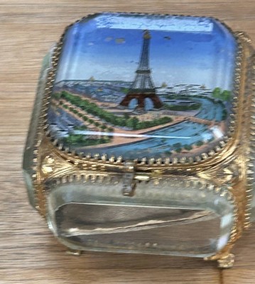 Auktion 360<br>Kristalldose um 1920, Ansicht Paris-Eifelturm, H-7 cm, 8x8 cm [1]