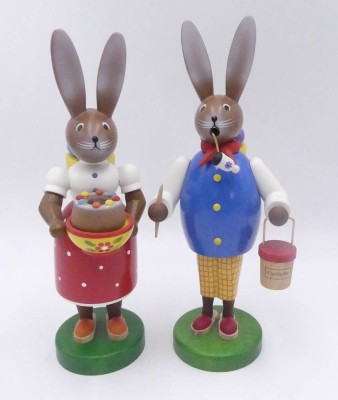Auktion 360<br>hohes Erzgebirge Osterhasenpaar, H-25 cm, 1 Pinsel abgebrochen [1]