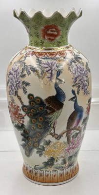 Auktion 360<br>Bodenvase, China, Vogeldekor, H-62 cm [1]
