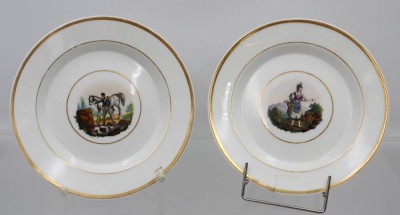 Auktion 360<br>Paar Bildteller um 1900, KPM, leider je geklebt, ca. D-18cm [1]