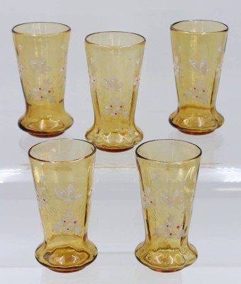 Auktion 360<br>5x bernsteinfarbene Gläser mit floraler Emaillemalerei, älter, je ca. H-13,2cm [1]