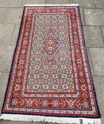 Auktion 360<br>Orientläufer 76x147cm [1]