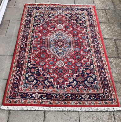 Auktion 360<br>kl. Orient-Teppich 