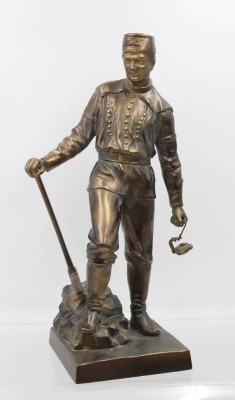 Auktion 360<br>hohe Figur, Bergmann, Metallguss bronziert, ca. H-34cm [1]