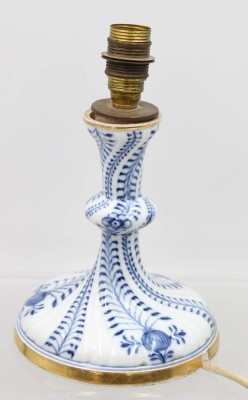 Auktion 360<br>Lampenfuss, Meissen, Schwertermarke, Zwiebelmuster, 1. Wahl, H-23cm [1]