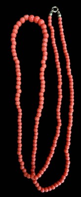 Auktion 360<br>Korallen Halskette, verlaufend, L-ca. 80 cm [1]