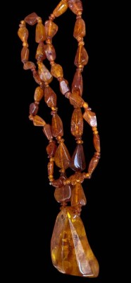 Auktion 360<br>Bernstein Collier, L-ca. 75 cm, ca. 55 gr. [1]