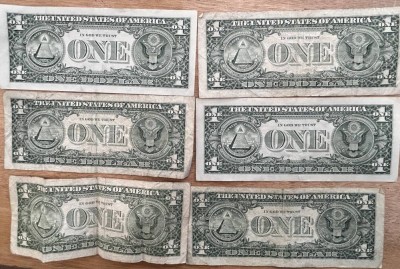 Auktion 360<br>Lot USA, 6x 1 Dollar Note, div. Kleinmünzen und 4 Bögen Briefmarken (eine fehlt) [1]