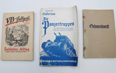Auktion 360<br>3x Literatur aus der Zeit des 3. Reiches [1]