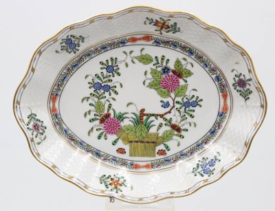 Auktion 360<br>ovale Schale, Herend, Indian Basket, sehr gute Erhaltung, H-3,5cm L21,8cm [1]
