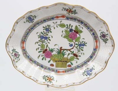 Auktion 360<br>ovale Schale, Herend, Indian Basket, sehr gute Erhaltung, H-3,5cm L21,8cm [1]