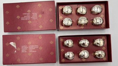 Auktion 360<br>12x versilberte Serviettenringe in 2 orig. Kartons [1]