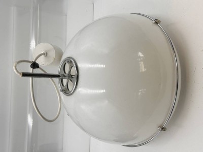 Auktion 360<br>vintage gr. Deckenlampe, Kunststoff mit  Metall, 7ß-er Jahre Design?, ca. 37x37 cm [1]