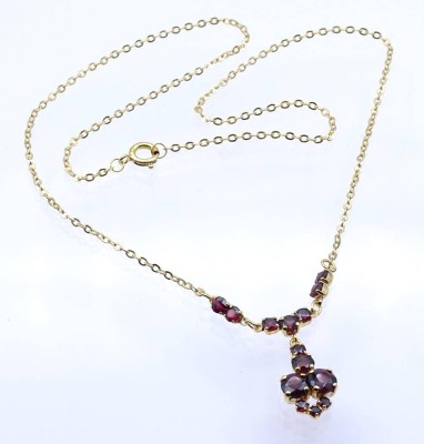 Auktion 360<br>Granat Collier, Normgold,sog.Viertelgold 250/000,ca.L- 42cm, 3,2gr. [1]