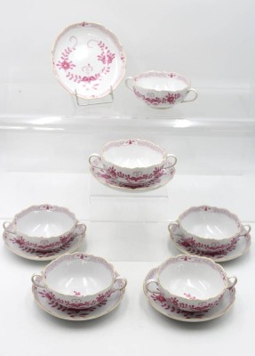 Auktion 361<br>6x Suppentassen mit U.T., Meissen, Schwertermarke, indisch Purpur, 2 Schleifstriche, guter Zustand, Tassen ca. H-5,7cm [1]