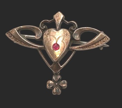 Auktion 361<br>Jugendstil-Brosche mit roten Stein, Double, B-3,3 cm [1]