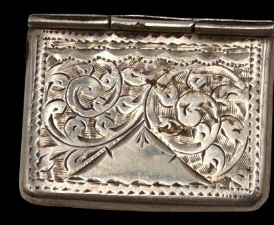 Auktion 361<br>alter Silber-Briefumschlag, S-925-, Birmingham 1905, Stempelhalter?, seitliche Öse fehlt, 3x2,2 cm, 4,3 gr. [1]
