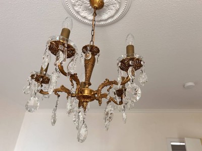 Auktion 372<br>Deckenlampe , Messing mit Glasprismen, 6-flammig, H-50 cm, D-28 cm [1]