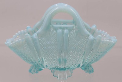 Auktion 361<br>kl. blaue Anbietschale in Taschenform, H-11 cm, L-16 cm [1]