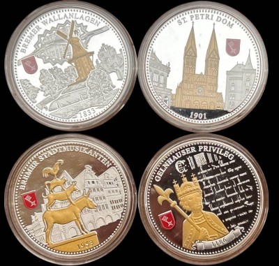 Auktion 361<br>4x Bremen Silbermedaillen-333-, tw. vergoldet, rotes Wappen, alle boxed, stempelglanz, D-3,6 cm [1]