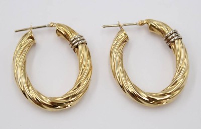 Auktion 361<br>Paar 585er GG/WG Ohrhänger, Italien, ca. 6,6gr., L-3,3cm [1]