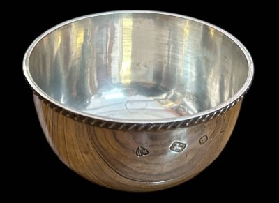 Auktion 361<br>schwere Silberschale-925-, Lomdom 1936, H-5 cm, D-10,5 cm, 159 gr. [1]