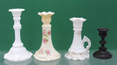 Auktion 361<br>4x div.einzel Leuchter, 2x Porzellan, 1x Glas und Holz, ca. H-10 bis 17cm [1]
