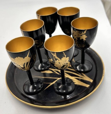 Auktion 361<br>6x Lack-Vodkabecher auf Stand, Goldbemalung, H-10 cm [1]