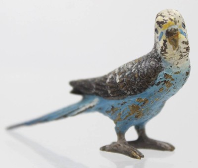 Auktion 361<br>Franz BERGMAN (1898-1963), kl. Wiener-Bronze, Wellenstittich, älter, unter Farbe(berieben), ca. H-3,8cm [1]